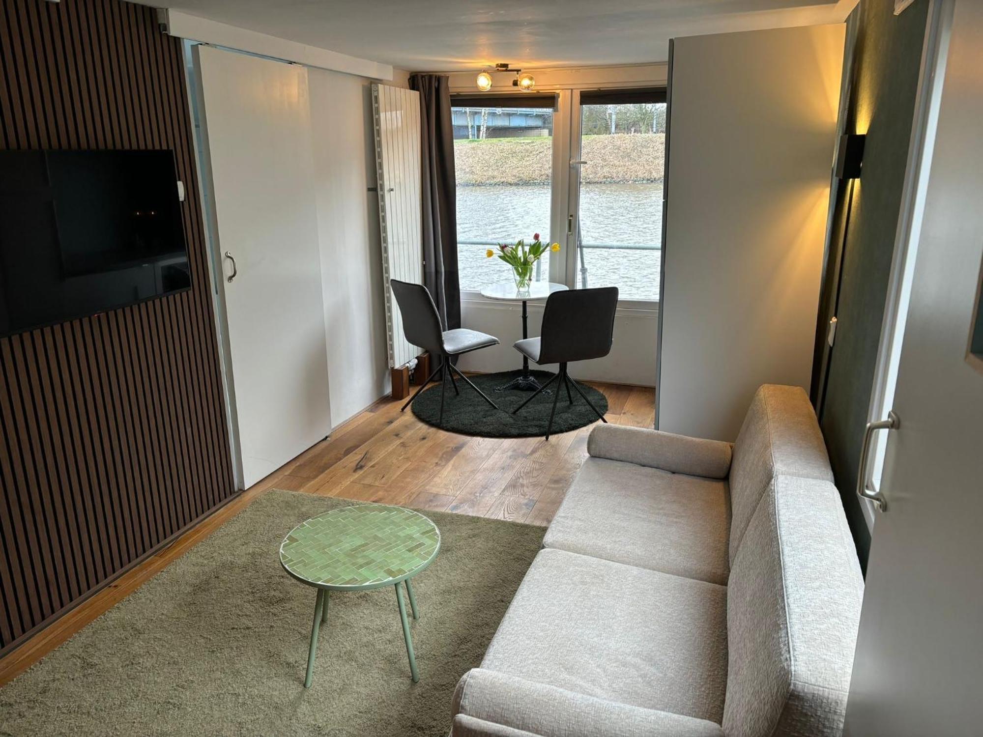 Luxury Studio On Robs Houseboat Special For Couples Amsterdam Eksteriør billede